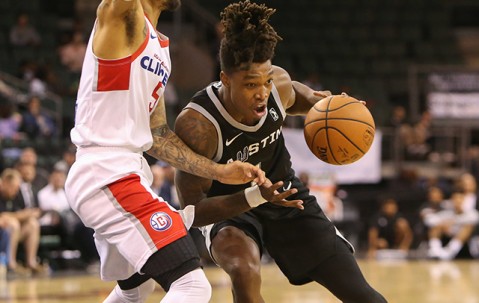 九游体育下载-窗口期圣安东尼奥马刺调整名单以备NBA总决赛；临场应变环节打磨；更衣室稳定；球探报告显示潜力的简单介绍