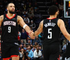 九游体育app-包含赛地聚焦——NBA总决赛冲刺阶段热度飙升，尤文图斯状态回暖，更衣室稳定，更衣室氛围转暖的词条